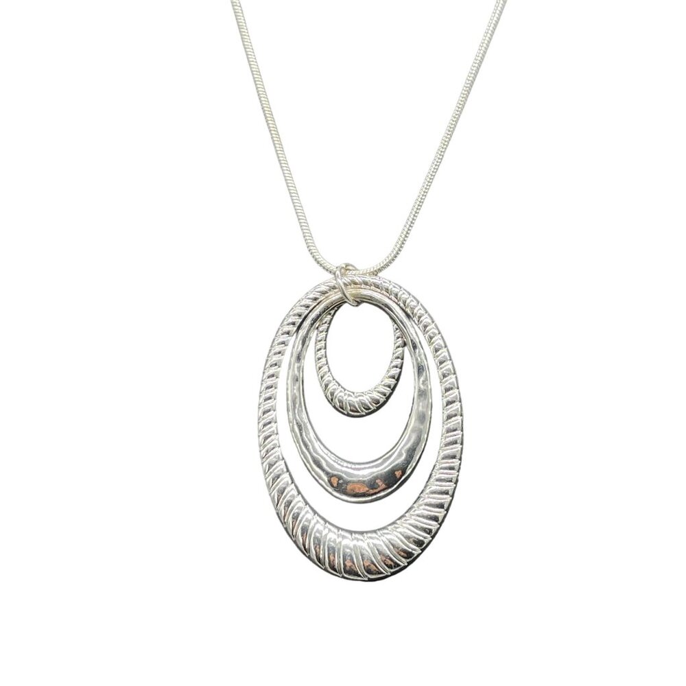 Liz Claiborne Triple Teardrop Pendant Snake Chain Necklace Silver Tone - Picture 4 of 6